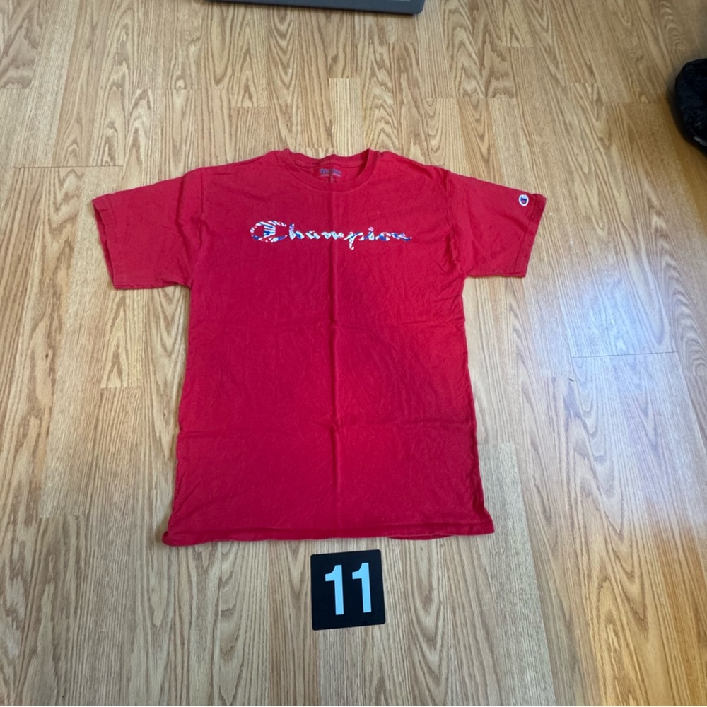Champion Men’s Red T-Shirt M
